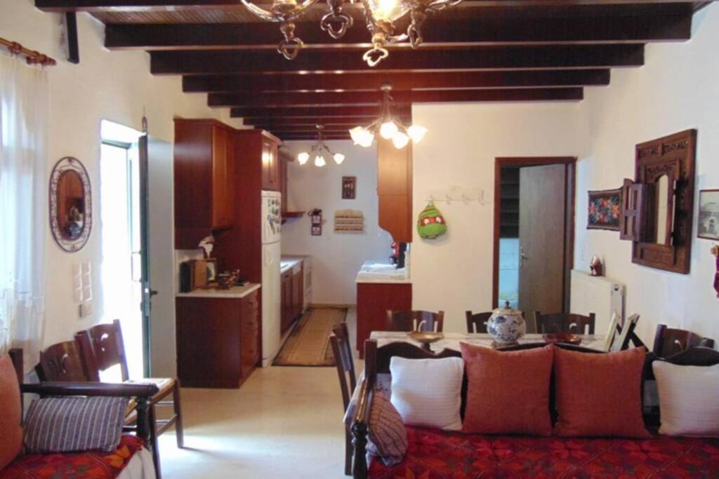 Villa Strata Kardhamiana エクステリア 写真